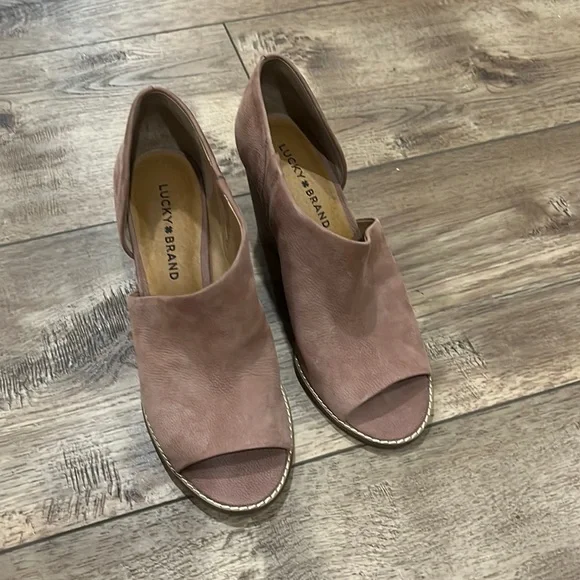 Leather Wedge Lucky Jaxy Wedge Lucky Brand Jaxy Wedge Bootie 2025